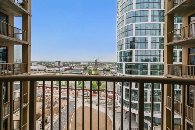 1510 Demonbreun St Apt 906, Nashville, TN 37203
