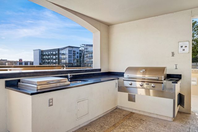 1510 Demonbreun St Apt 906, Nashville, TN 37203