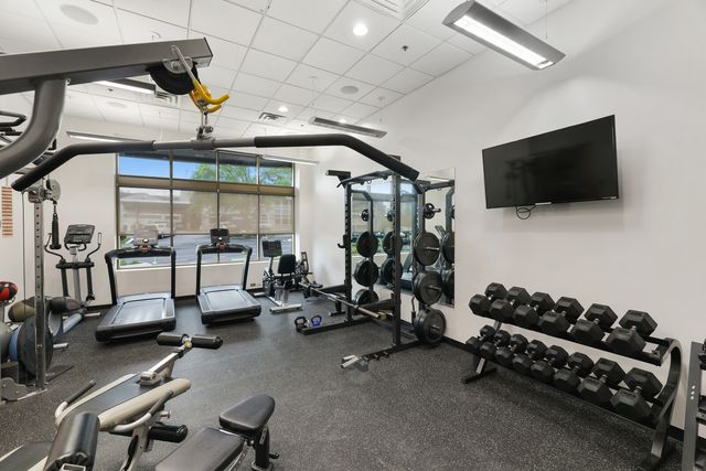 1510 Demonbreun St Apt 906, Nashville, TN 37203