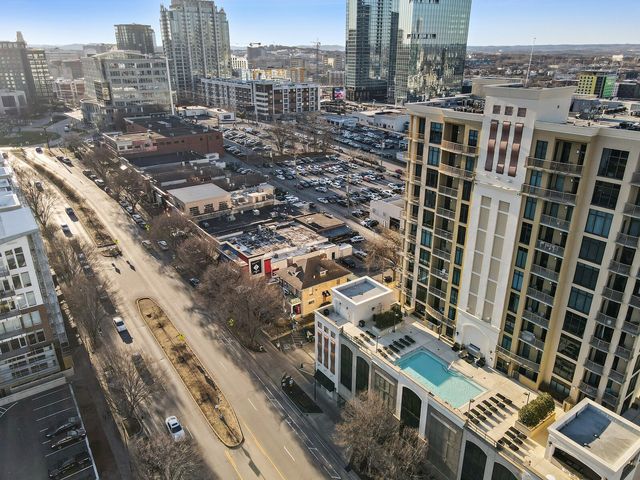 1510 Demonbreun St Apt 906, Nashville, TN 37203