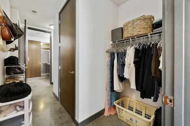 1510 Demonbreun St Apt 906, Nashville, TN 37203