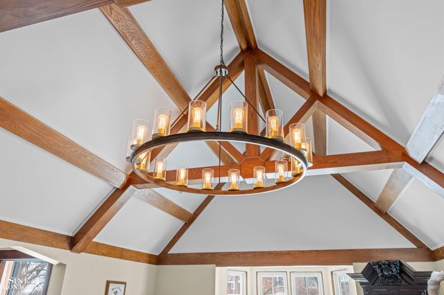 970 Lakepointe Street, Grosse Pointe Park, MI 48230