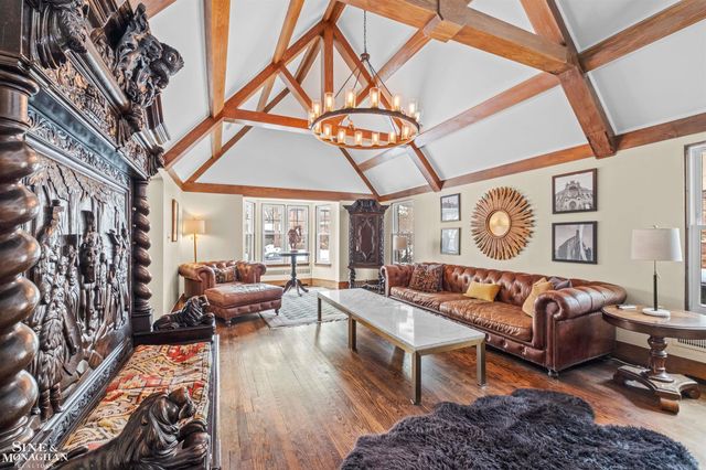 970 Lakepointe Street, Grosse Pointe Park, MI 48230