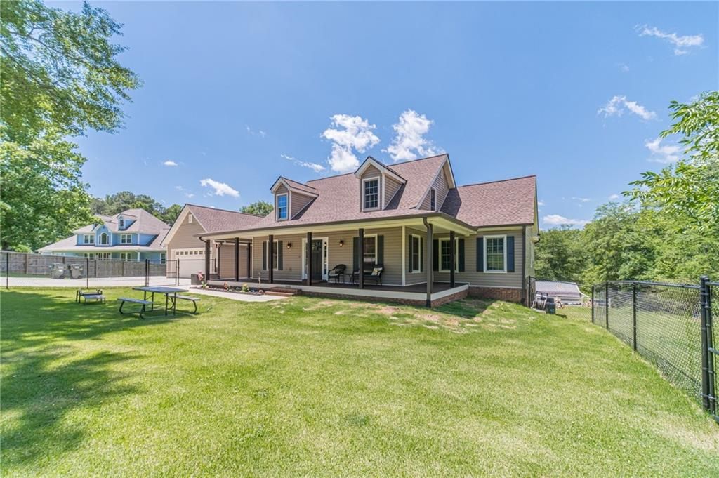 3040 Sandy Creek Court, Loganville, GA 30052