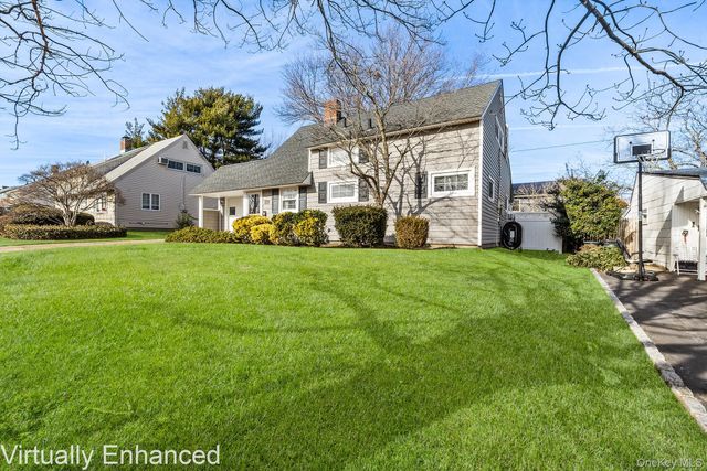 111 Stirrup Lane, Levittown, NY 11756