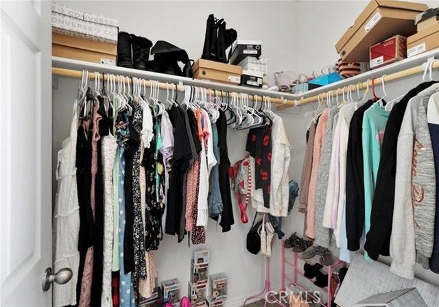 18583 Seaton Avenue, Perris, CA 92570