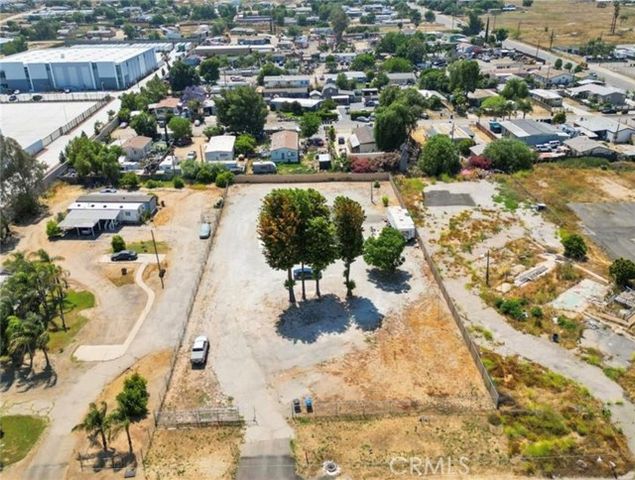 18583 Seaton Avenue, Perris, CA 92570