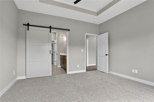 16256 Giorgia Street, Parkville, MO 64152