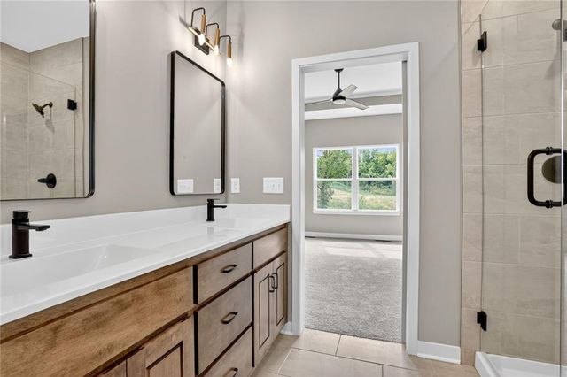 16256 Giorgia Street, Parkville, MO 64152