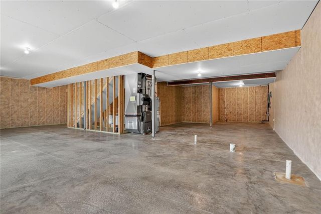 16256 Giorgia Street, Parkville, MO 64152