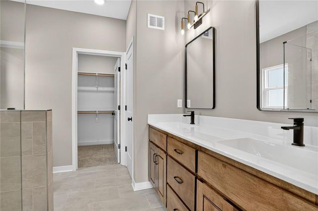 16256 Giorgia Street, Parkville, MO 64152