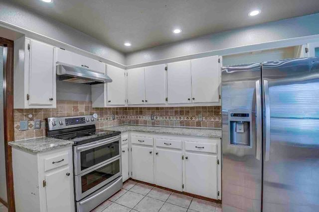 1212 SW 105th Street, Oklahoma City, OK 73170