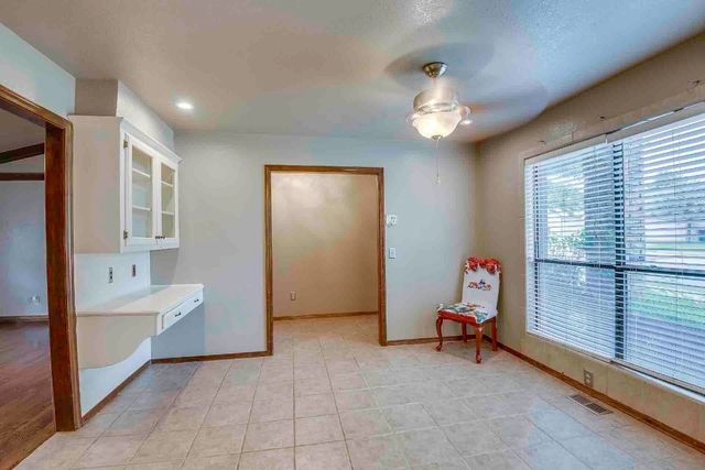1212 SW 105th Street, Oklahoma City, OK 73170
