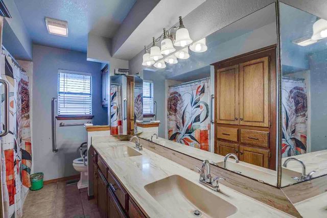1212 SW 105th Street, Oklahoma City, OK 73170