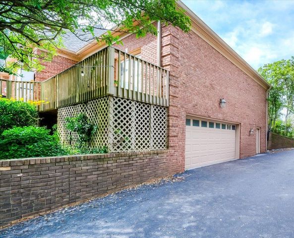 502 Breckenridge Boulevard, Frankfort, KY 40601