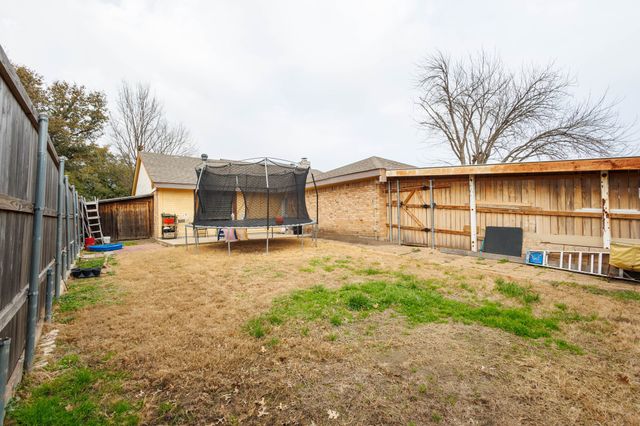 716 Fieldwood Drive, Mesquite, TX 75150