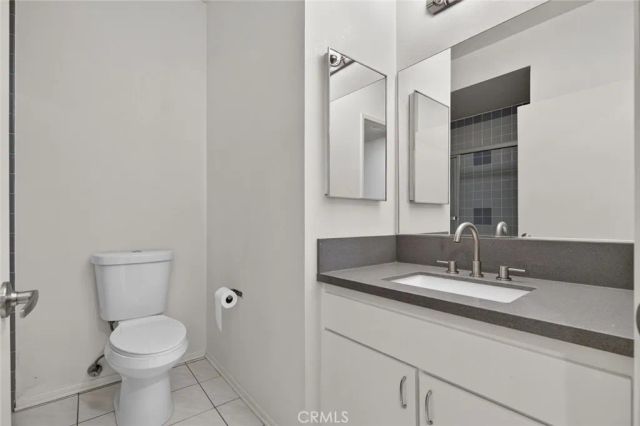 1425 Columbia Dr, Glendale, CA 91205
