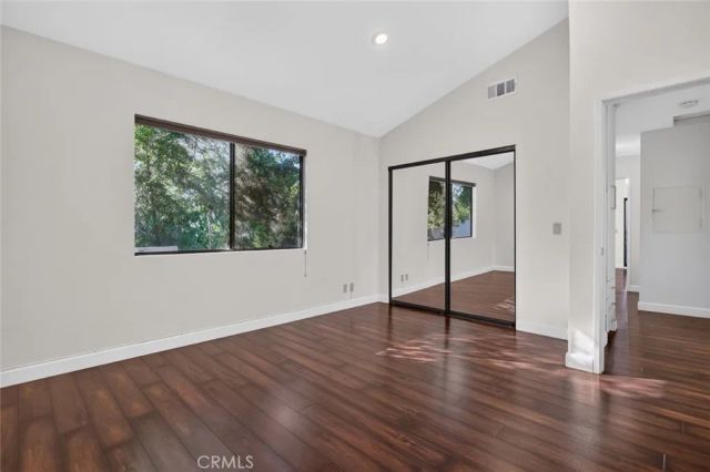 1425 Columbia Dr, Glendale, CA 91205