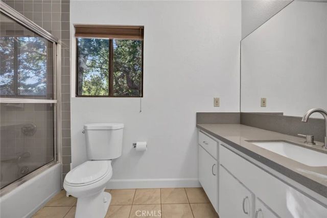 1425 Columbia Dr, Glendale, CA 91205