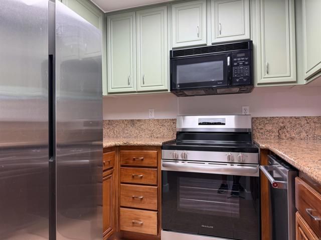 1950 Camino De La Reina 106, San Diego, CA 92108