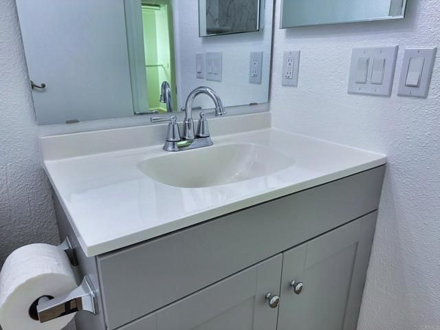 1950 Camino De La Reina 106, San Diego, CA 92108