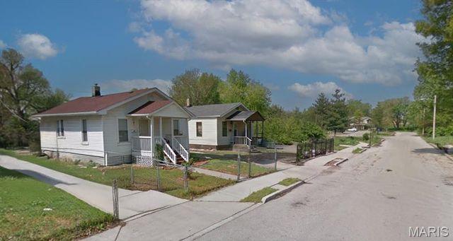 2646 Renshaw Avenue, East St Louis, IL 62205