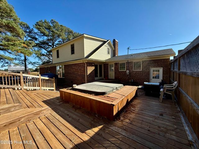 1247 Scenic Drive, Williamston, NC 27892