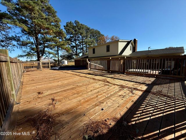 1247 Scenic Drive, Williamston, NC 27892