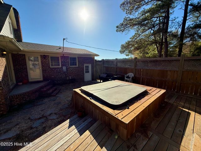 1247 Scenic Drive, Williamston, NC 27892