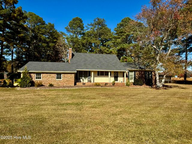 1247 Scenic Drive, Williamston, NC 27892