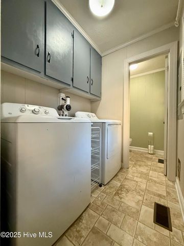 1247 Scenic Drive, Williamston, NC 27892