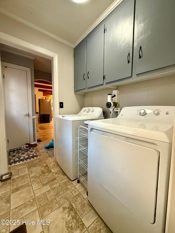 1247 Scenic Drive, Williamston, NC 27892