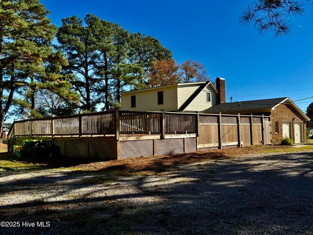 1247 Scenic Drive, Williamston, NC 27892