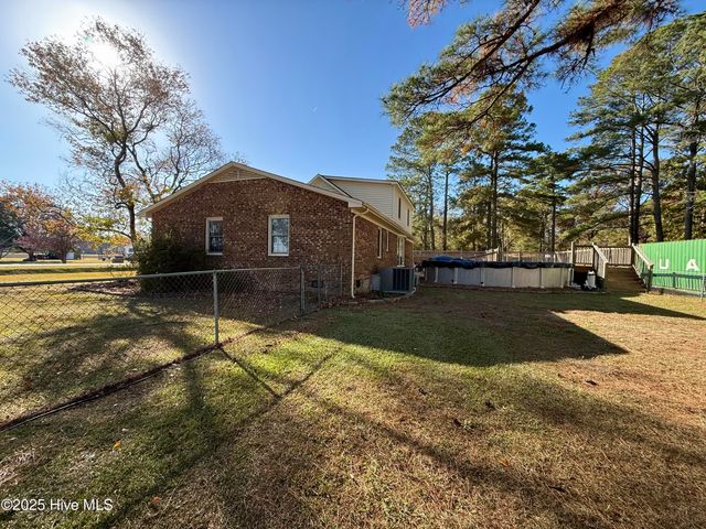 1247 Scenic Drive, Williamston, NC 27892