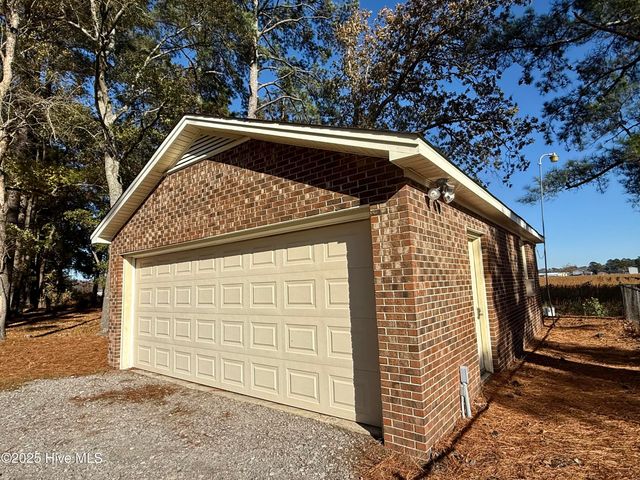 1247 Scenic Drive, Williamston, NC 27892