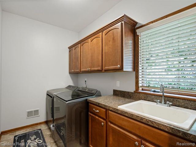 4416 Medford Hill Drive, Metamora, MI 48455