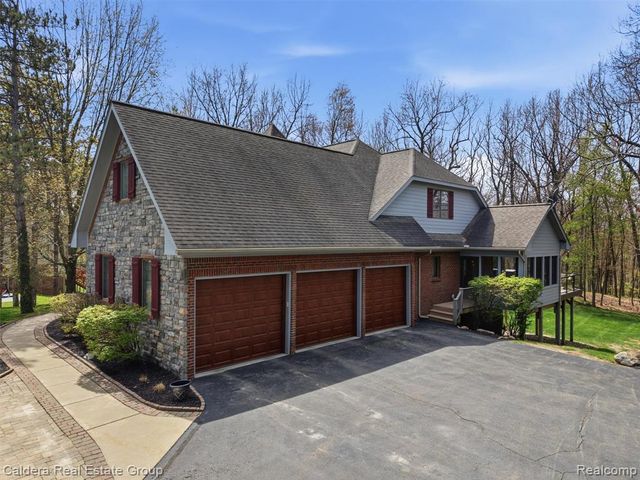 4416 Medford Hill Drive, Metamora, MI 48455