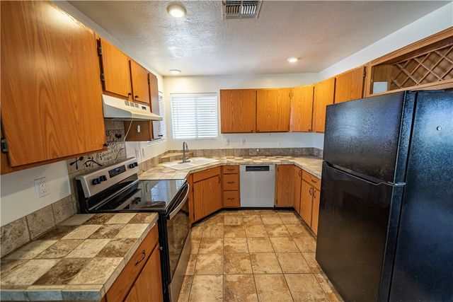 15 E Silver Creek Drive, Meadview, AZ 86444