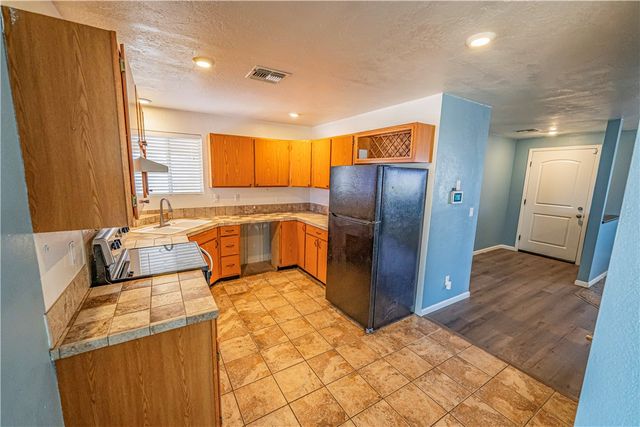 15 E Silver Creek Drive, Meadview, AZ 86444