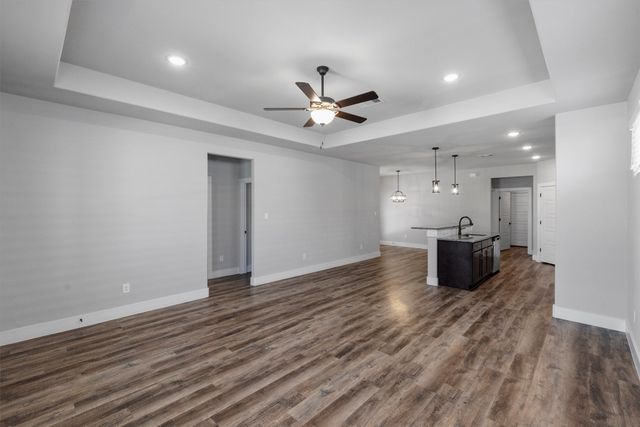 641 The Cottages Drive, Godley, TX 76044