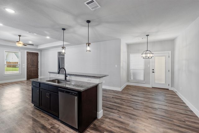 641 The Cottages Drive, Godley, TX 76044