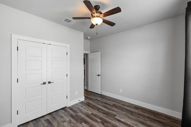 641 The Cottages Drive, Godley, TX 76044