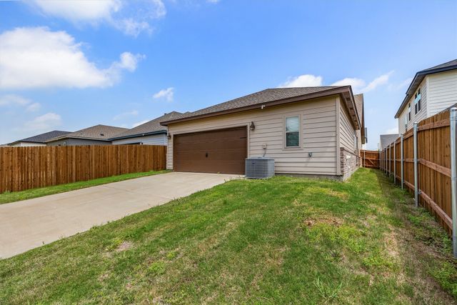 641 The Cottages Drive, Godley, TX 76044