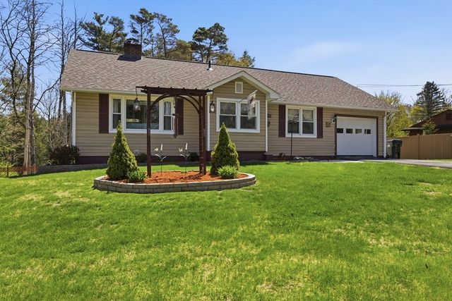 284 N Woodstock Rd, Southbridge, MA 01550