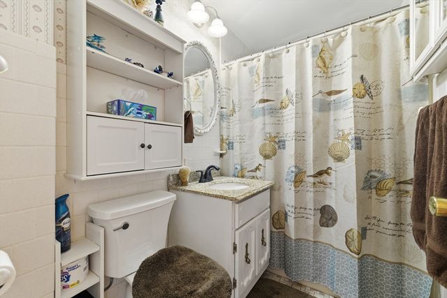 284 N Woodstock Rd, Southbridge, MA 01550