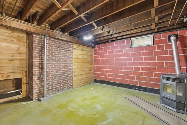 284 N Woodstock Rd, Southbridge, MA 01550