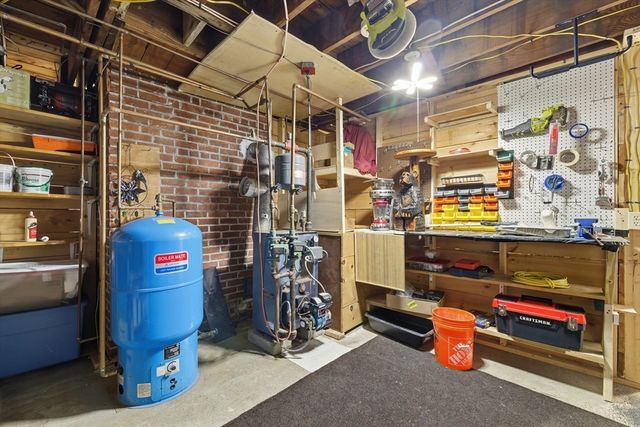 284 N Woodstock Rd, Southbridge, MA 01550