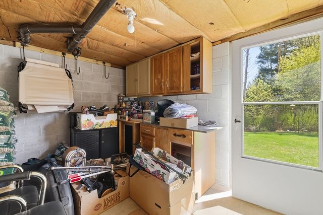 284 N Woodstock Rd, Southbridge, MA 01550