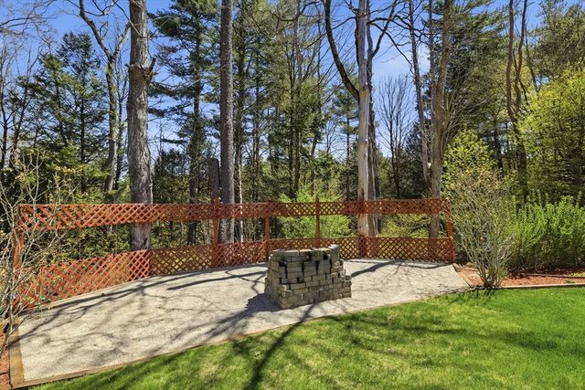 284 N Woodstock Rd, Southbridge, MA 01550