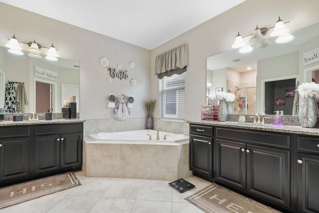 9650 IVORY DRIVE, Ruskin, FL 33573
